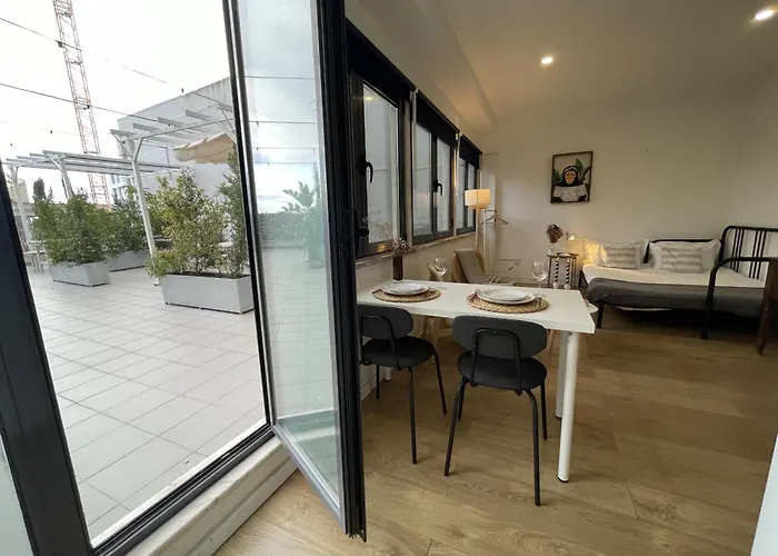 Sip & Savor On The Terrace - By Misha's Place 1c Appartement *